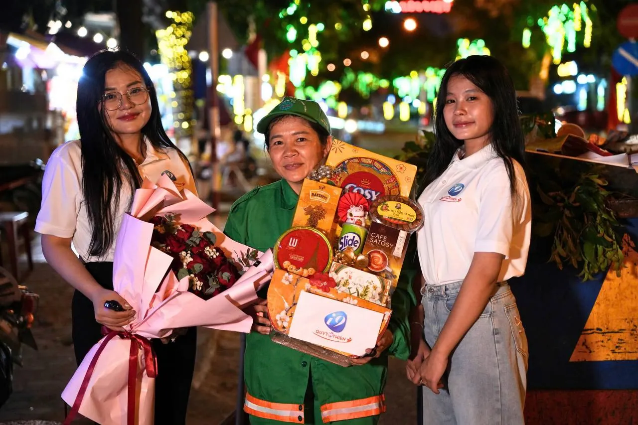 Biểu tượng email hỗ trợ Win68